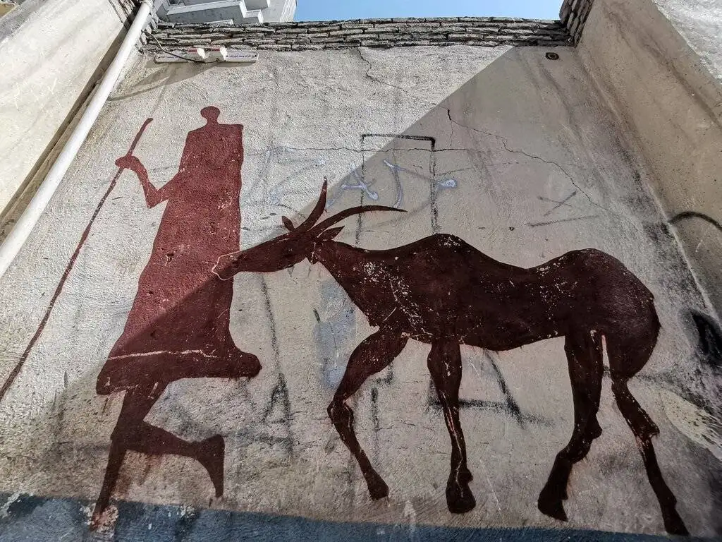 گالری نقاشی در کوچه های روستا - روایت هنرمندانی که دیوار و در را به جای بوم نقاشی انتخاب کردند