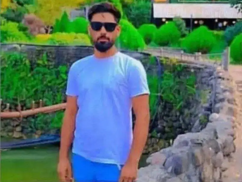 برادر کارمند مفقود شده: می گویند اسماعیل بعد از انفجار زنده بوده - 20 نفر را پیدا کرده اند؛ همه استخوان خالی اند؛سوخته اند - داریم تست dna می دهیم