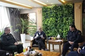 پزشکیان سر زده به مقر پلیس راهور رفت