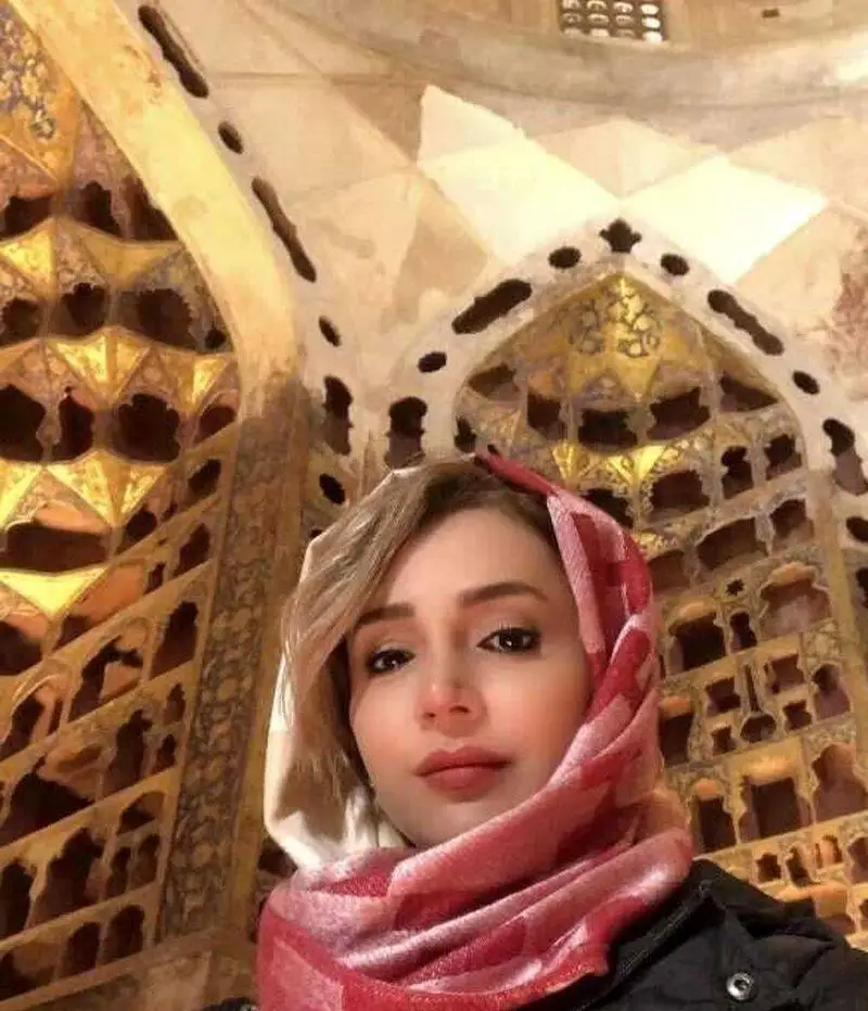 گردش به یاد ماندنی شبنم قلی خانی، یکتای سریال هشت و نیم دقیقه در مکان های تاریخی شهر زیبای اردبیل+عکس