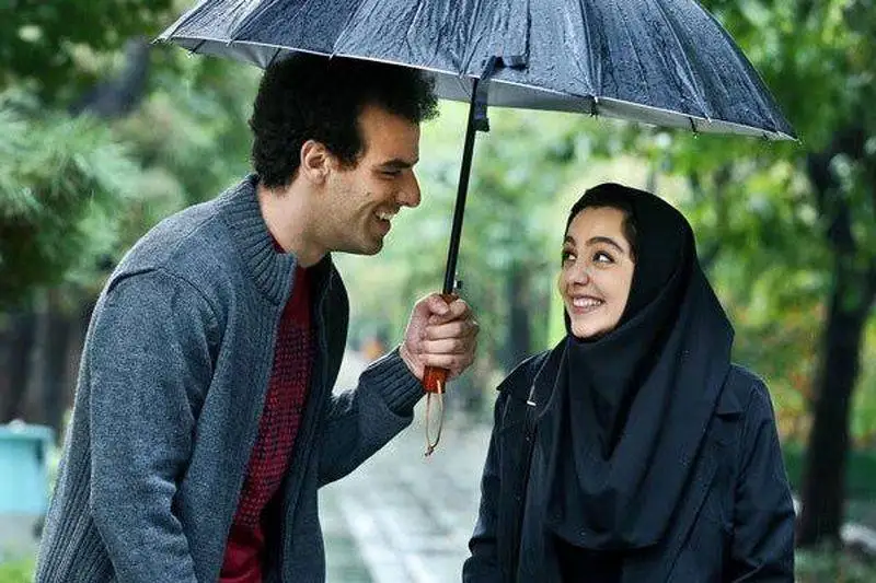 نگاه روز - شباهت جالب (نازنین بیاتی) به خواهر بزرگش در یک سلفی دو نفره