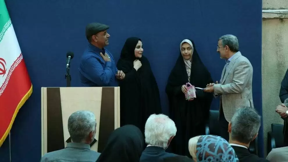 تصویر محمود احمدی نژاد در یک گردهمایی