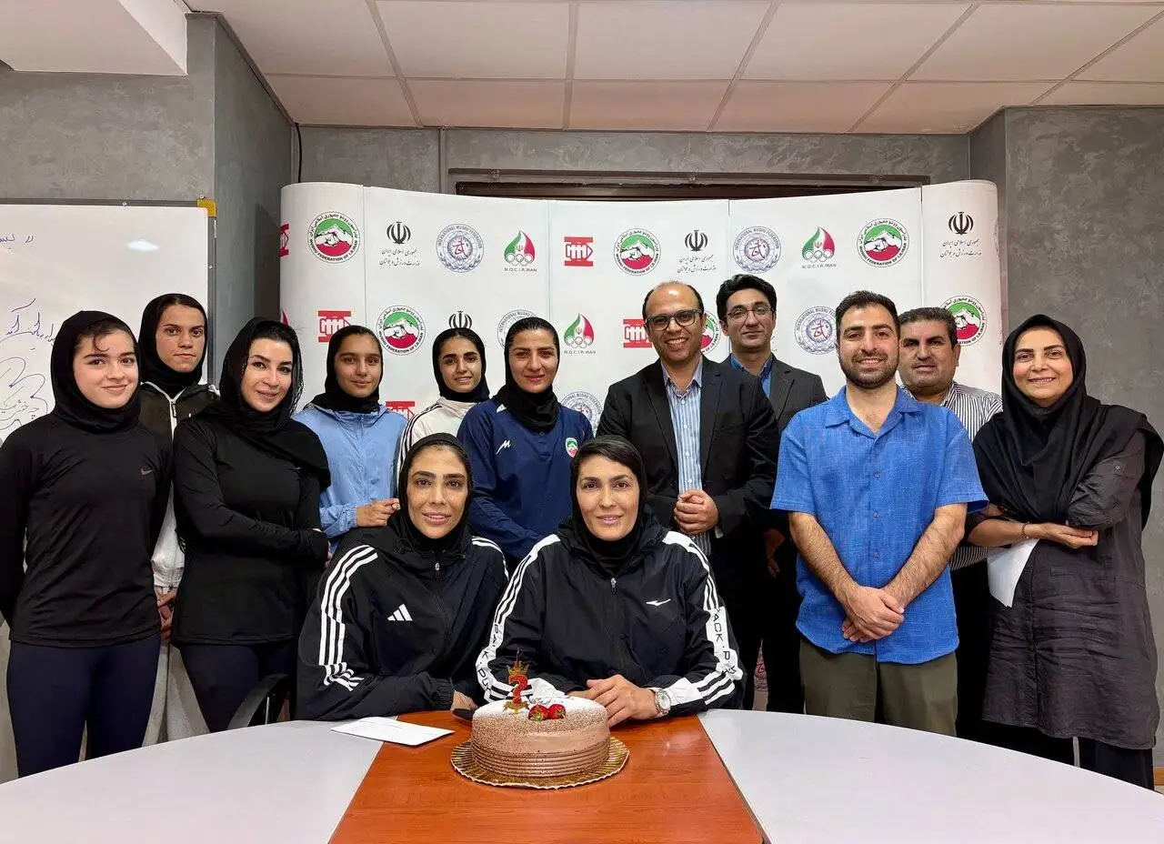 عکس - جشن تولد خواهران طلایی ورزش ایران