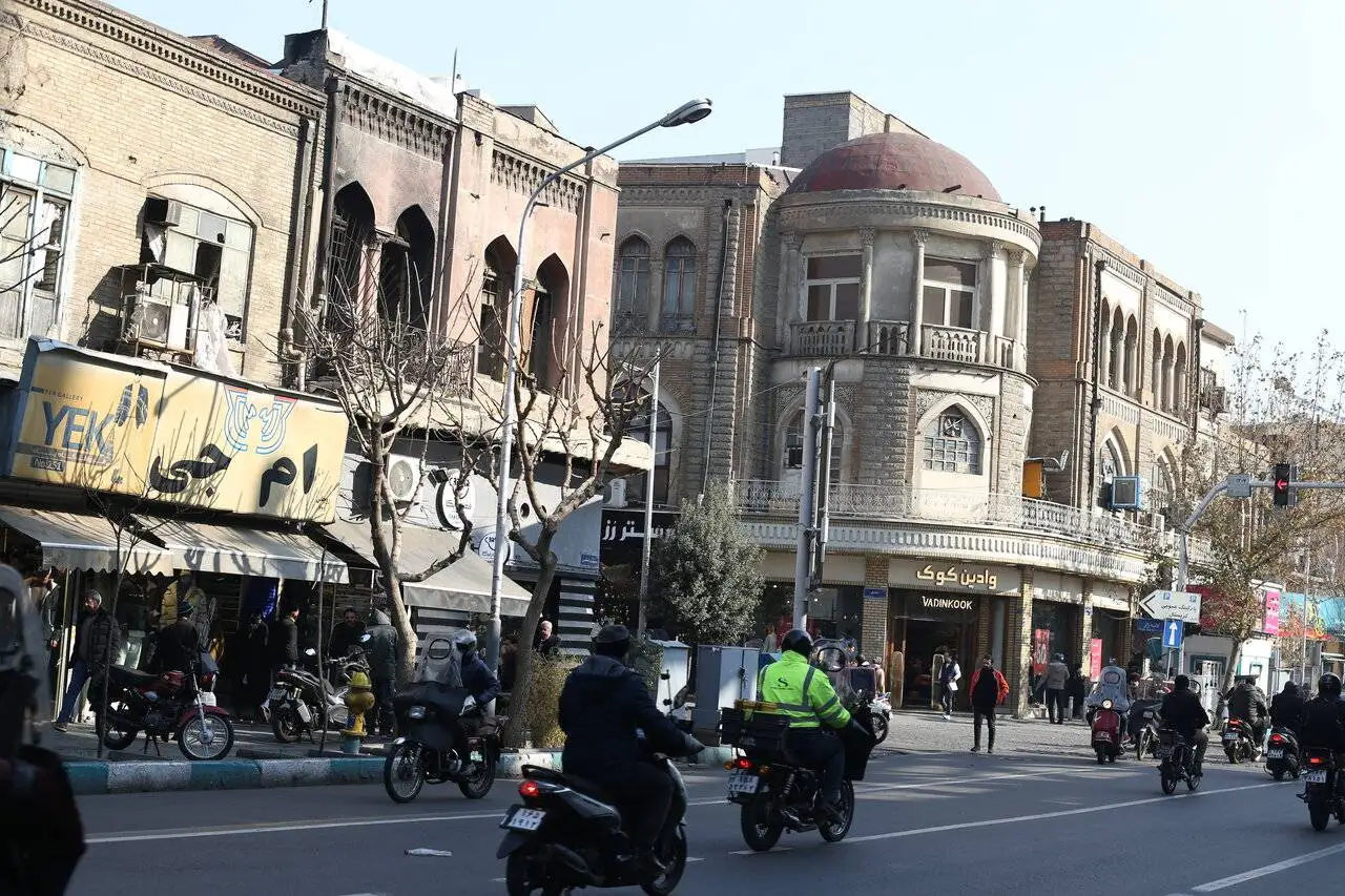 بازارها سرگرم کسب وکارند