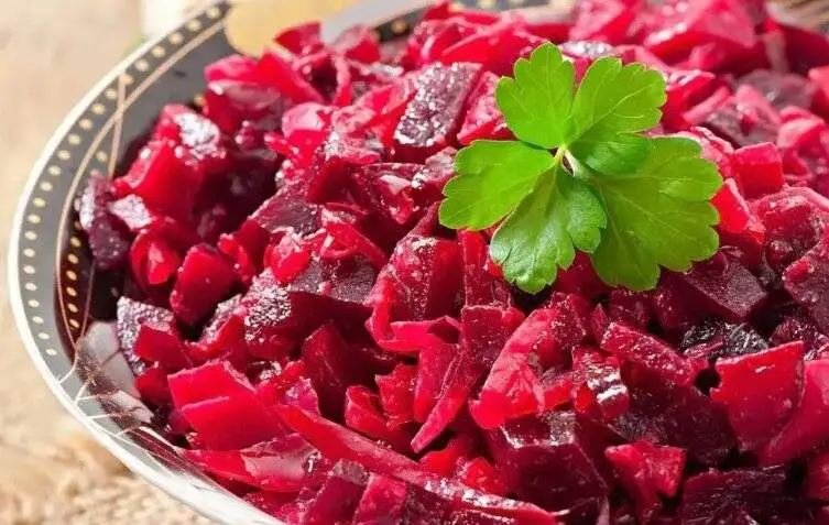 5 سالاد شیک و مجلسی برای شب یلدا