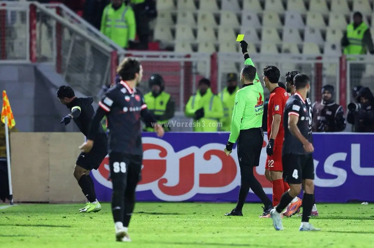 رقص کاپیتان سرخ ها در 2 قاب! - ببینید