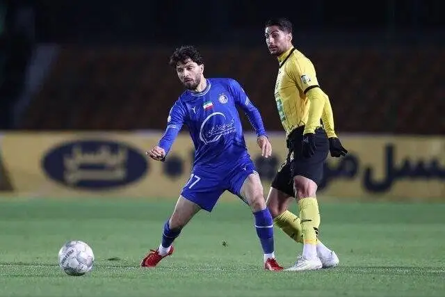 آمار نیم فصل اول لیگ برتر در دست سپاهان، پرسپولیس و تراکتور