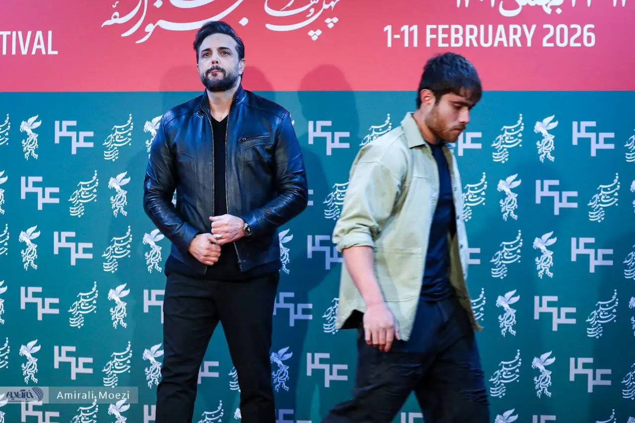 تصاویر - از بغض و ناراحتی تا ماجرای کاهش وزن آقای بازیگر؛ فتوکال و جلسه خبری فیلم سینمایی (پل) در جشنواره فجر