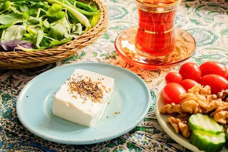 یک صبح تا شام با غذاهای قجری؛ سفری به طعم های اصیل ایران - به همراه درست کردن چند غذای قجری