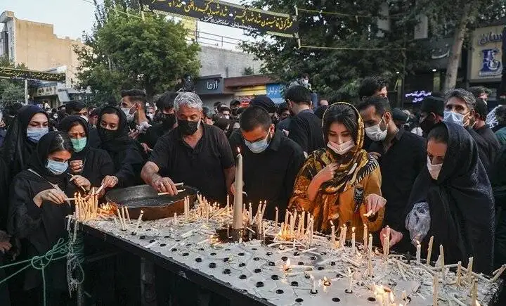 نذر گروهی شمع در اردبیل - آیینی که ثبت ملی هم شد