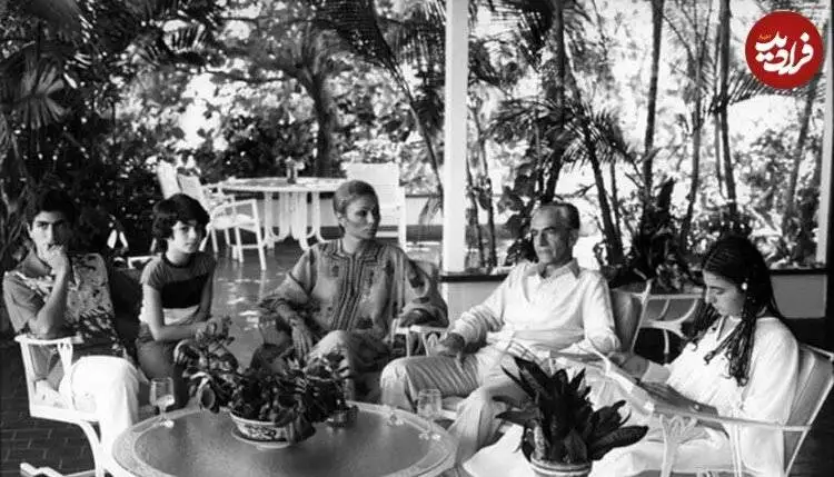 تصویر - تصویری قدیمی از محمدرضا پهلوی و خانواده اش در پاناما در سال 1358