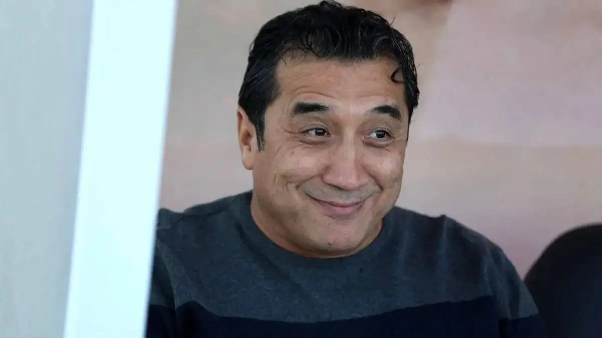 از زمین فوتبال تا آنتن زنده؛ خداداد عزیزی در حلقه پایان ناپذیر بحران ها