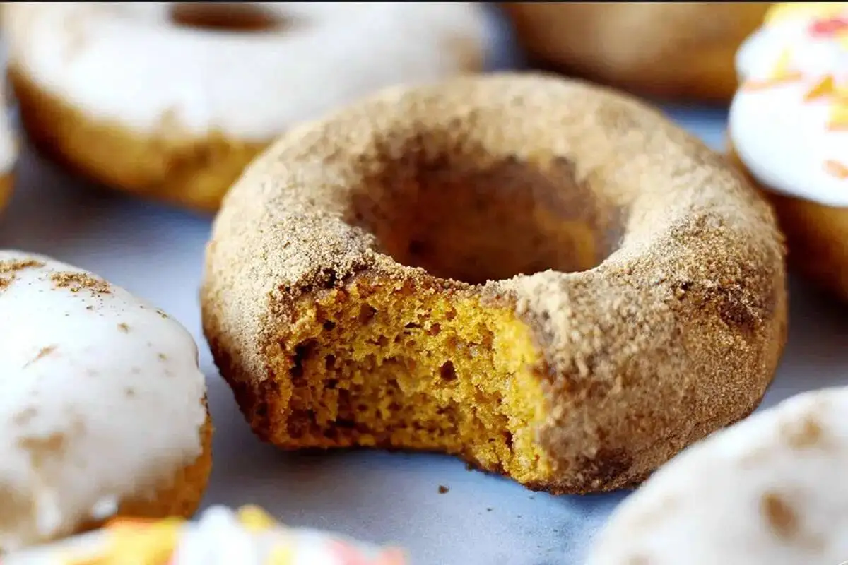 دونات کدو حلوایی ؛ ترکیب رنگ و طعم پاییزی برای شب یلدا