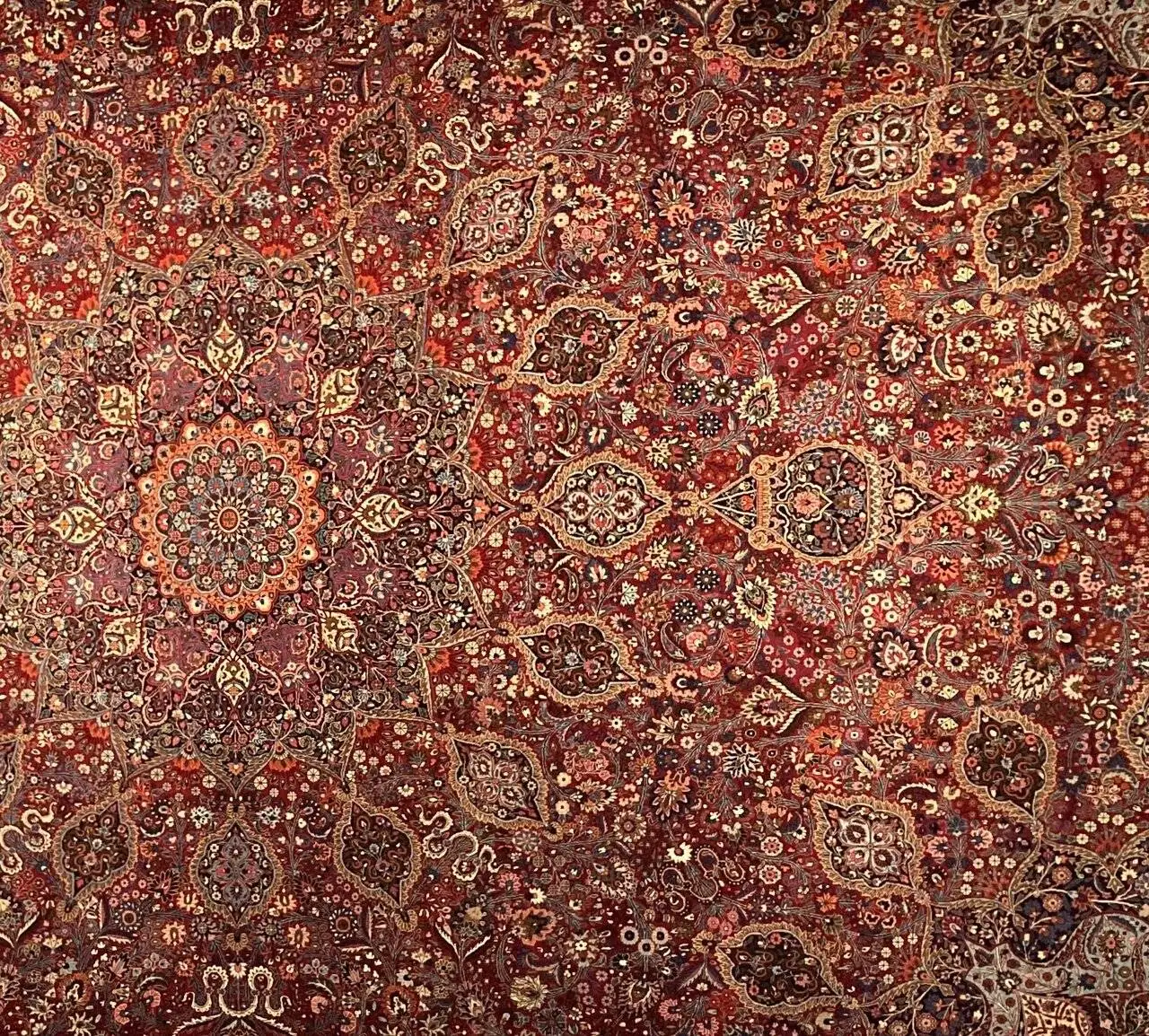 قالی های پر قصه