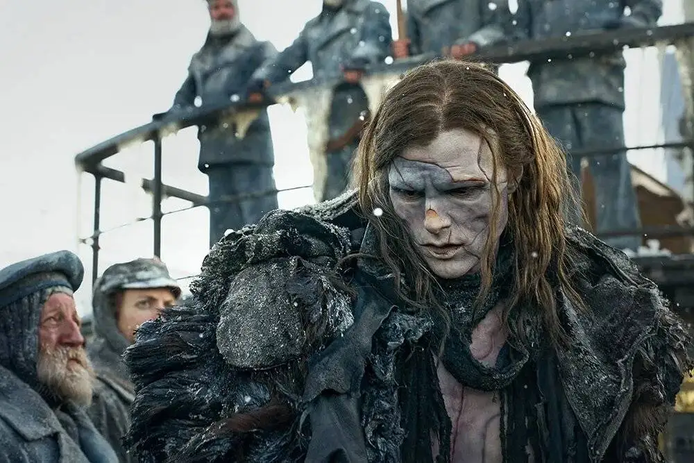 10 فیلم برتر سال 2025 که نباید از دست بدهید - سال پرهیجان هالیوود: شکست ها و موفقیت های بزرگ - از (کیف سیاه) تا (فرانکشتاین): بررسی بهترین های سینما