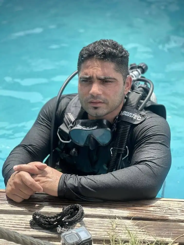 صید طلسم از رودخانه دز - قصه غواصی که با دعانویس ها سرشاخ شده