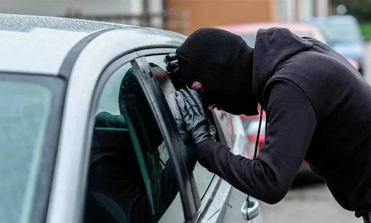 چگونه سارقان خودرو را قبل از سرقت تشخیص دهیم؟ - بهترین فعالیت ها برای جلوگیری از سرقت خودرو