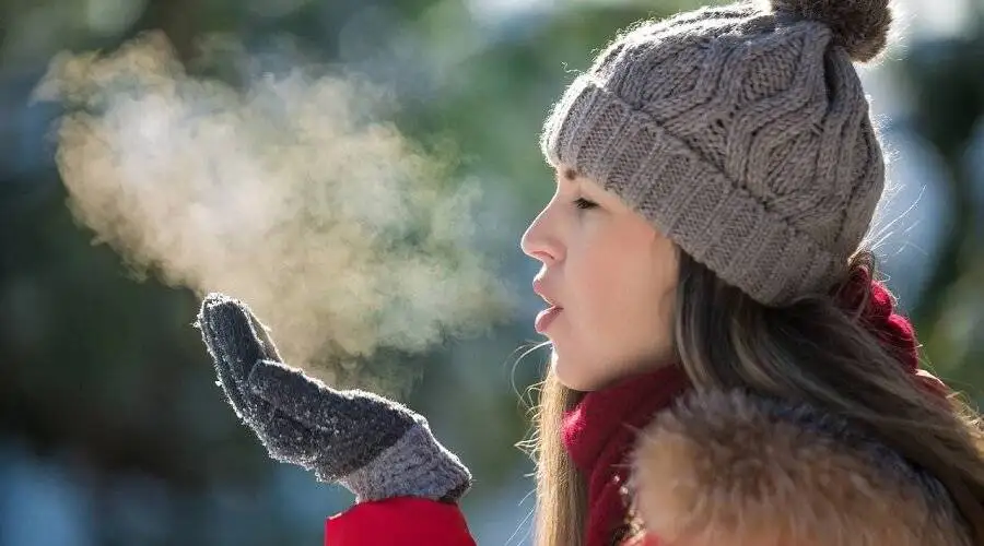 نگذارید هوای سرد وارد ریه هایتان شود - دلیل تنگی نفس در هوای سرد چیست؟ - چگونه ریه ها را در مقابل سرما مقاوم کنیم؟