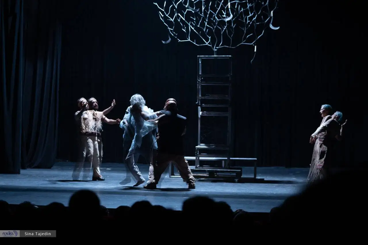 زنی که برای برگشت برکت به باغ به عقد درخت درآمد - گزارش تصویری نمایش (عروس انار)