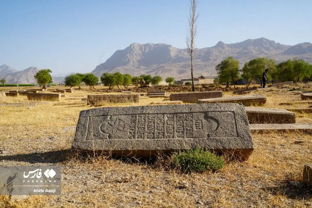 سنگ قبرهای خاص قبرستان ارامنه سیرَک را ببینید + تصاویر