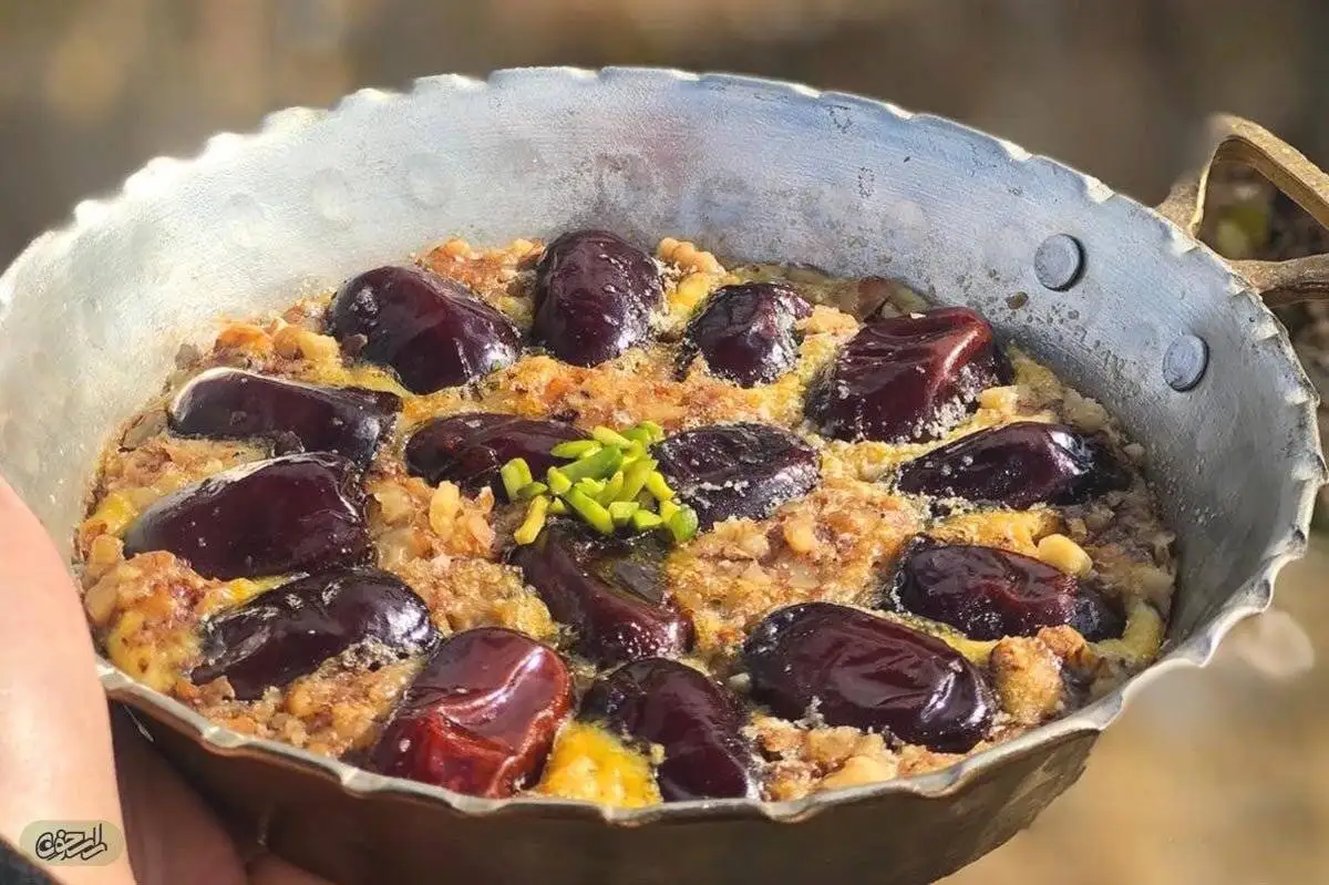 چه غذاهایی را می توان با خرما تهیه کرد؟