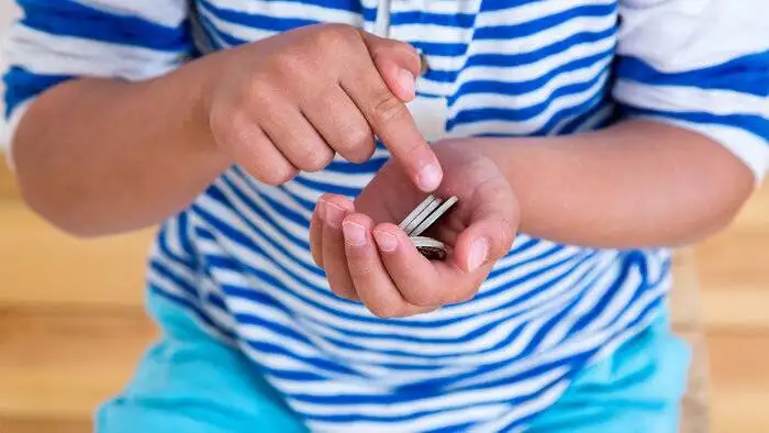 به بچه ها پول توجیبی بدهیم یا نه ؟