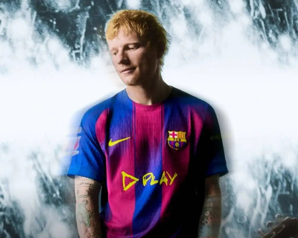 عکس - رونمایی از پیراهن جدید بارسا با خواننده فارسی خوان