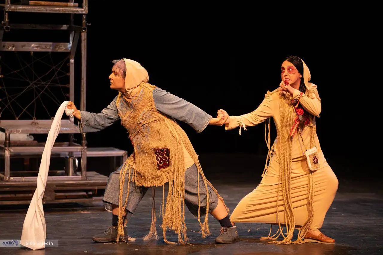 زنی که برای برگشت برکت به باغ به عقد درخت درآمد - گزارش تصویری نمایش (عروس انار)