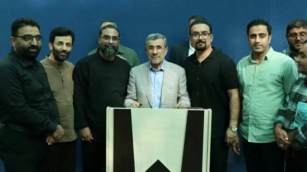 تصویر محمود احمدی نژاد در یک گردهمایی
