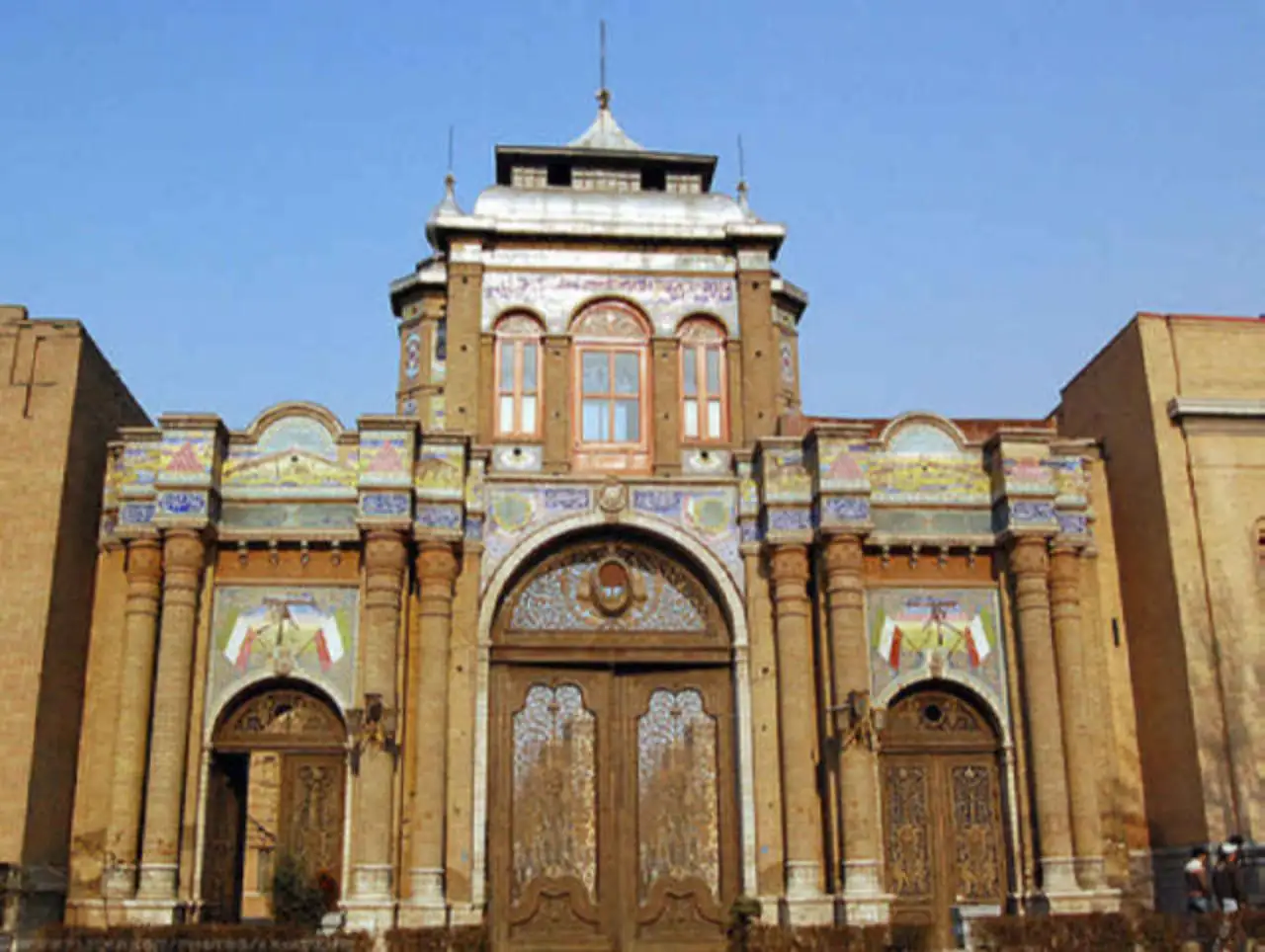 گردش در جاذبه های تاریخی پایتخت که ثبت ملی شده اند