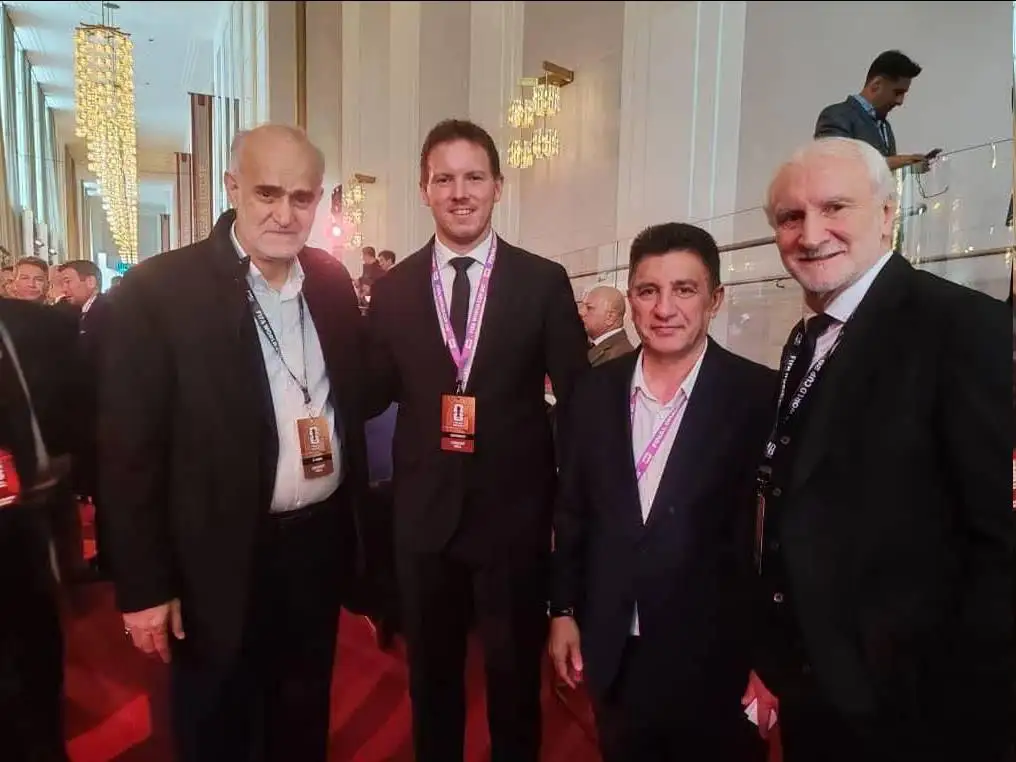 عکس - امیر قلعه نویی در کنار سرمربی قهرمان جام جهانی 2014