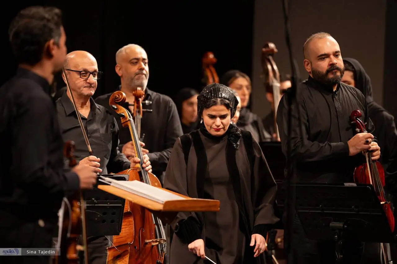 درخشش زنان در تالار وحدت - ارکستر سمفونیک تهران به رهبری پانیذ فریوسفی روی صحنه رفت