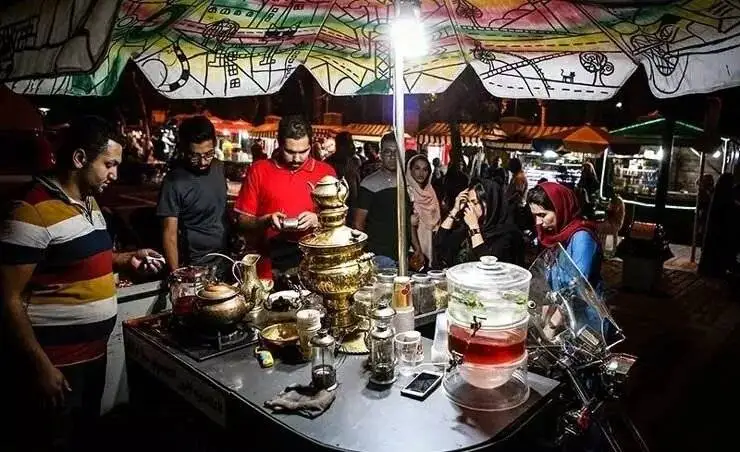 مسمومیت غذایی ارمغان خوراکی های خیابانی شب عید!