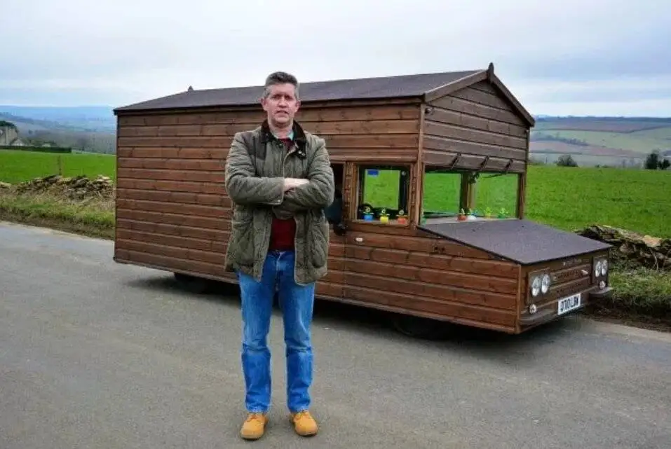 جالب ترین رکوردهای گینس 2025؛ از نگه داشتن چوب کبریت در میانی تا خوک اسکیت باز