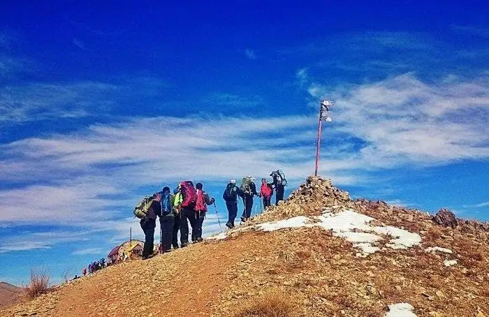 آشنایی با معروف ترین و بهترین قله های تهران برای کوهنوردی