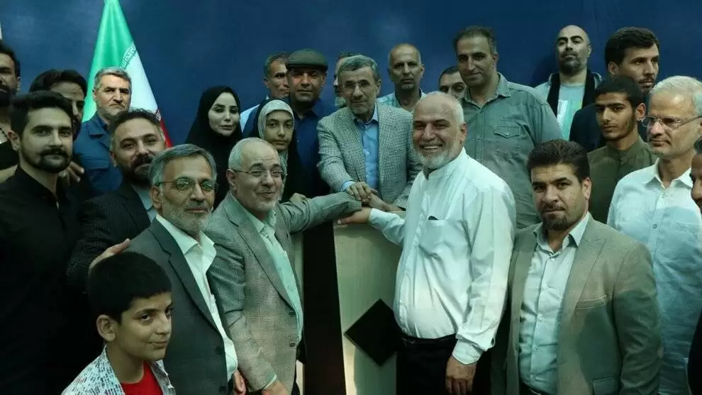 تصویر محمود احمدی نژاد در یک گردهمایی