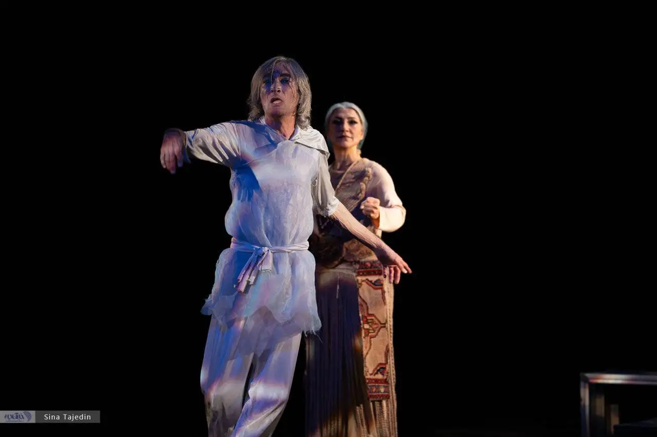 زنی که برای برگشت برکت به باغ به عقد درخت درآمد - گزارش تصویری نمایش (عروس انار)