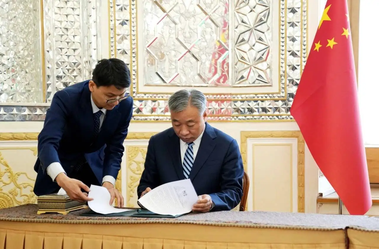 نشست مشترک ایران، چین و عربستان سعودی در تهران برگزار شد +تصاویر