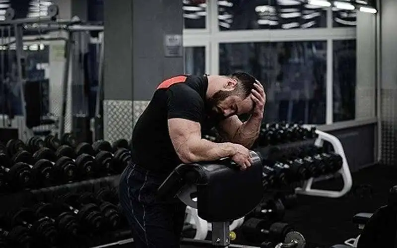 لرزش بدن بعد از ورزش؛ طبیعی است یا نشانه بیماری؟