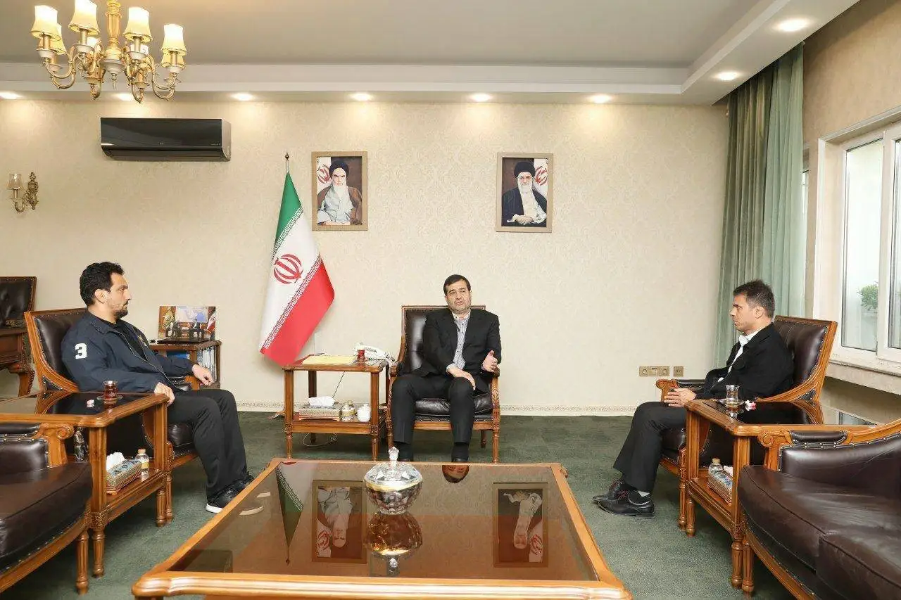 عکس - سرمربیان کشتی در وزارت ورزش رویت شدند