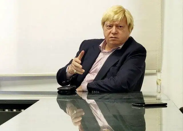 عالیه پهلوان، ستونی نامرئی بود