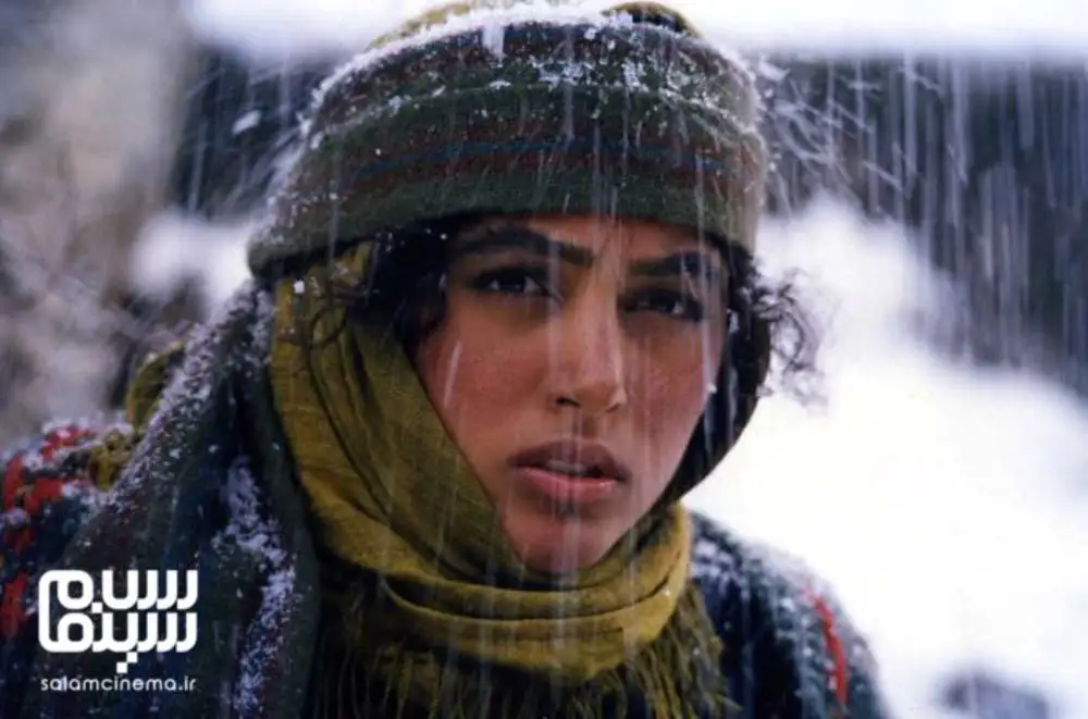 تصاویری از گلشیفته فراهانی و پارسا پیروزفر 22 سال پیش در یک ویدیو - عکس