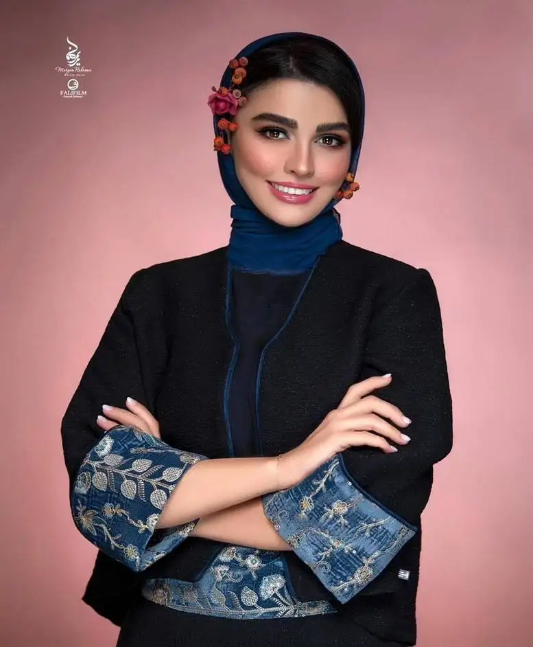 بازیگر زنِ جوانِ سینما: من نماز خوندن رو از شهاب حسینی یاد گرفتم