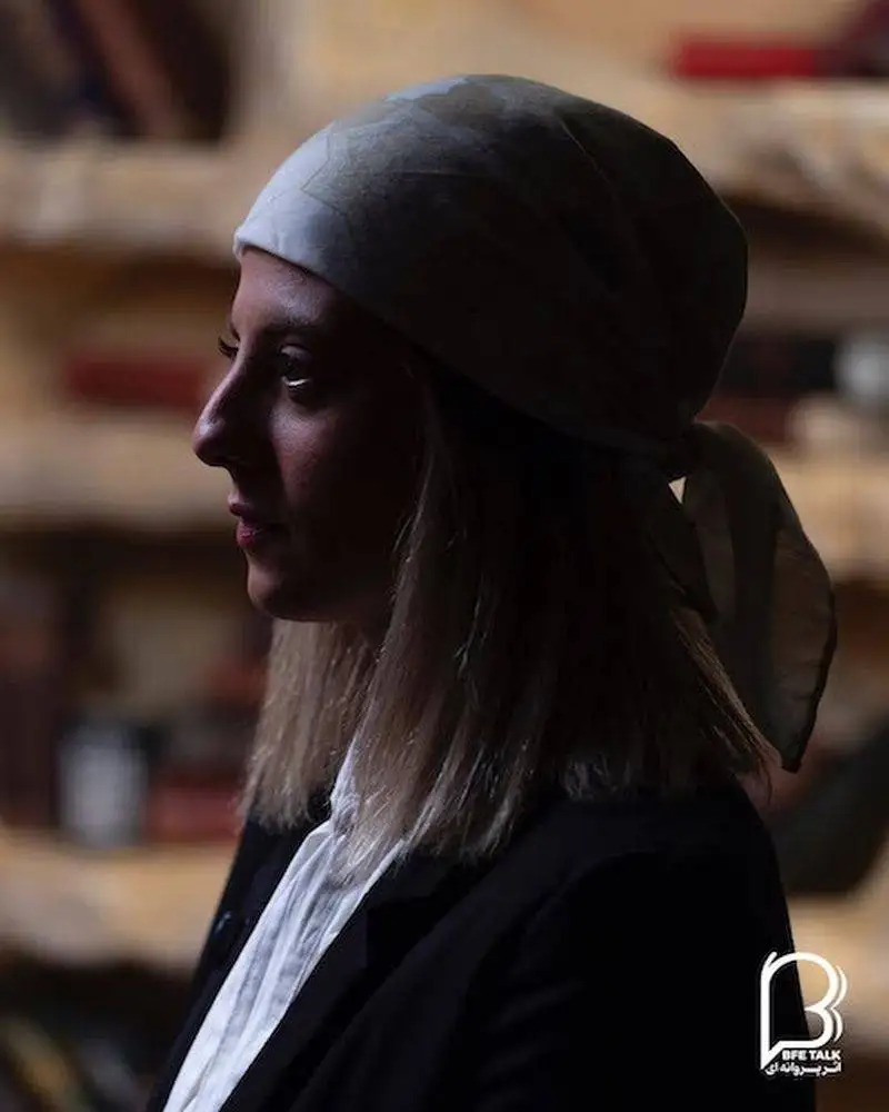 مهسا طهماسبی با کت وشلوار مشکی و اکسسوری های فانتزی درخشید - مامان کوچولو محبوب این روزها با این تصاویر وایرال شد!