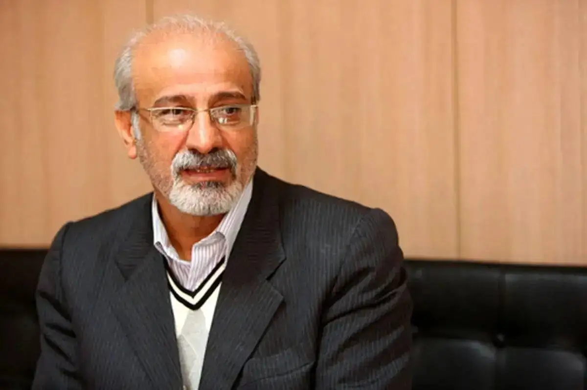 پشت پرده گرانی لبنیات - فربد: سود واقعی تولیدکنندگان حدود 5 درصد است - لبنیات قربانی تب برفکی و کمبود نهاده هاست!