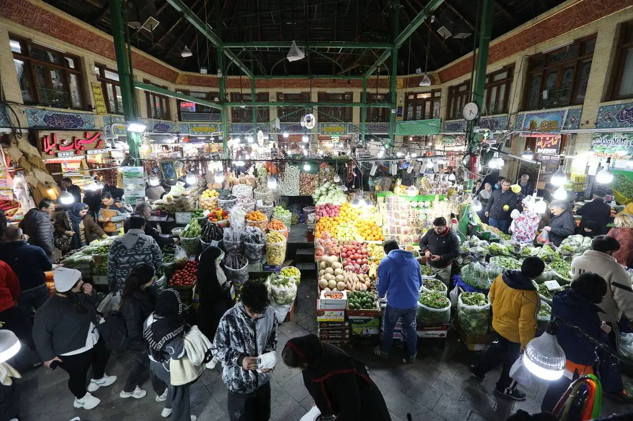 بازارها سرگرم کسب وکارند