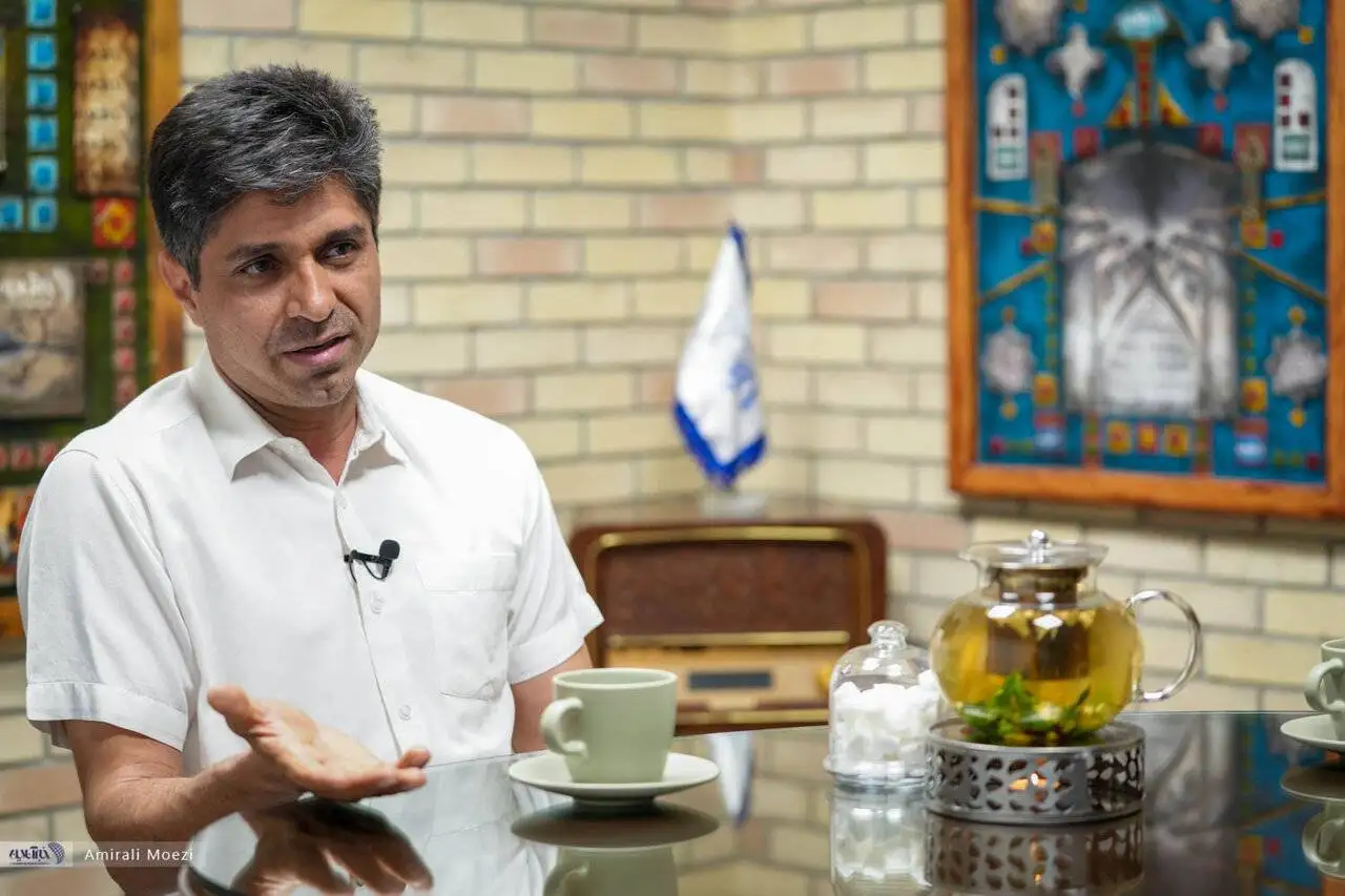 مهاجر شجاعی: شب حادثه احسان حدادی کجا بود؟ - آقای محترم فقط از دو و میدانی برو!
