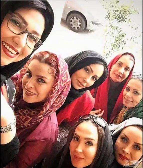 خنده های غم انگیز زنده یاد ماه چهره خلیلی و زهره فکور صبور در دورهمی خانم بازیگران - چقدر زود فوت کردند و ...