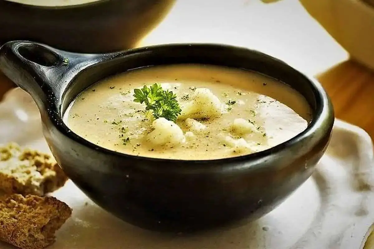 سوپ گل کلم کرمی و لطیف، مخصوص روزای خنک پاییزی