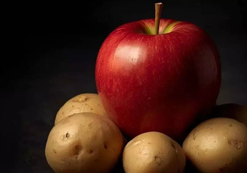 چطور سیب از خراب شدن سیب زمینی جلوگیری می کند؟
